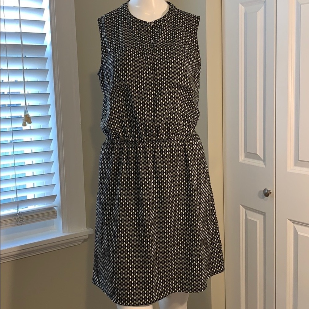 Small Merona light weight dress with pockets